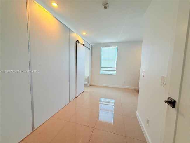 Photo - 924 Marseille Dr Unit 38