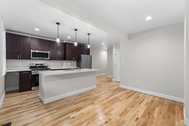 Photo - 1439 Haubert St Unidad 1