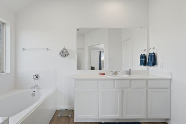 Photo - 651 Spring Ashberry Ct