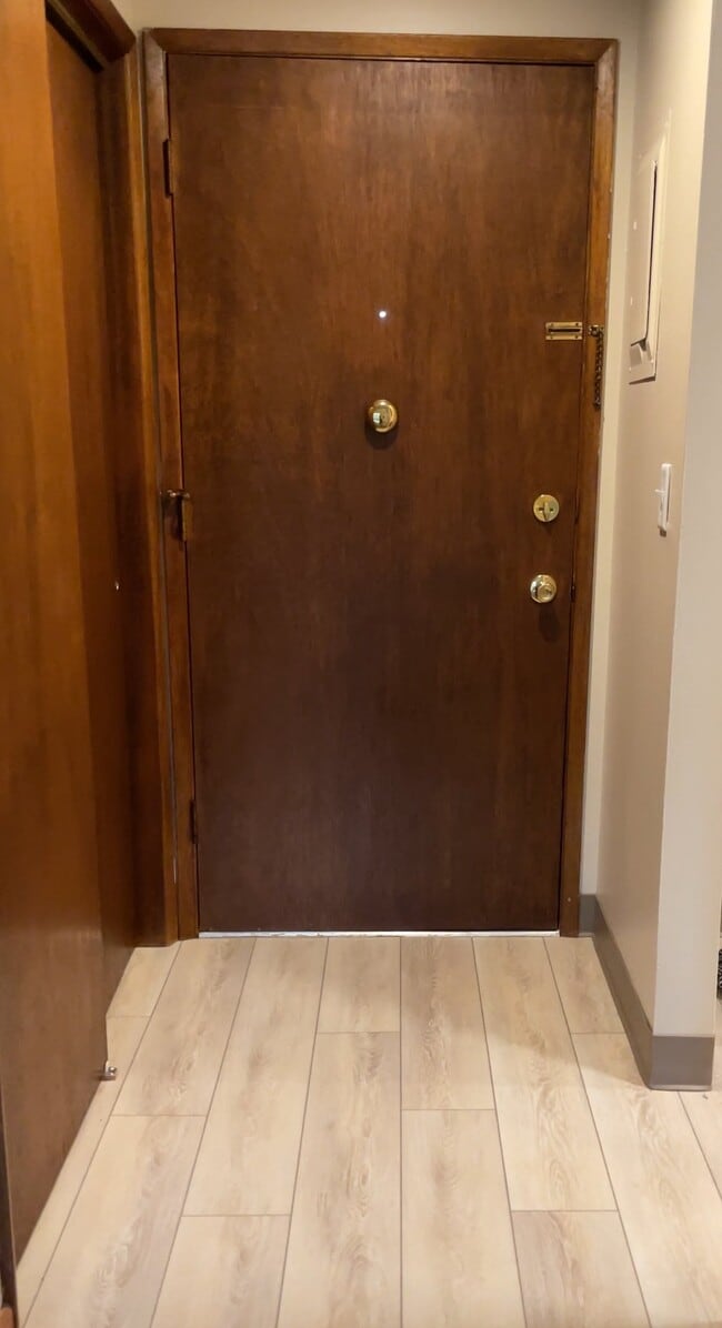 Photo - 2715 W Euclid Ave Unit 101