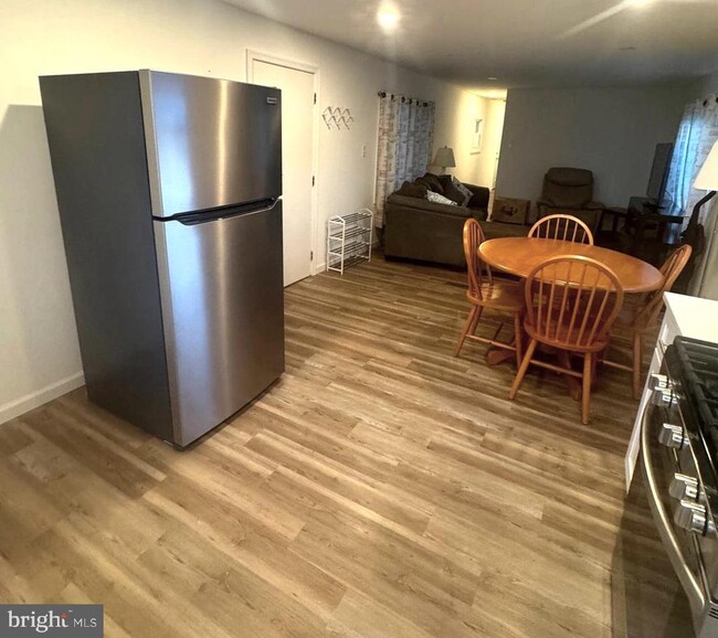 Photo - 119 Clamshell Rd