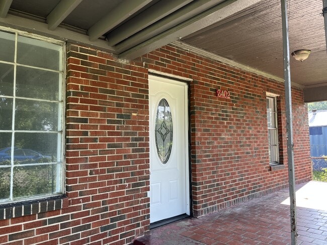 Photo - 2807 34th St N