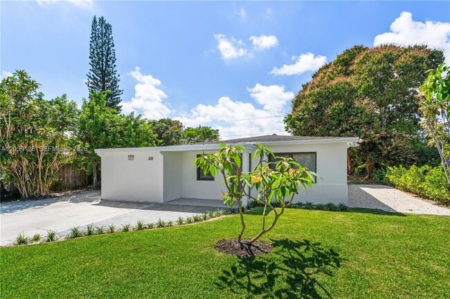 Photo - 328 SW 11th Ave