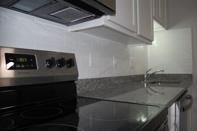 Photo - Prime Madison Heights Luxury Townhomes and large 1 Bed Apartments