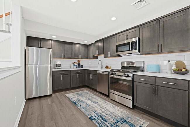 Photo - Lakeside at Briant Park