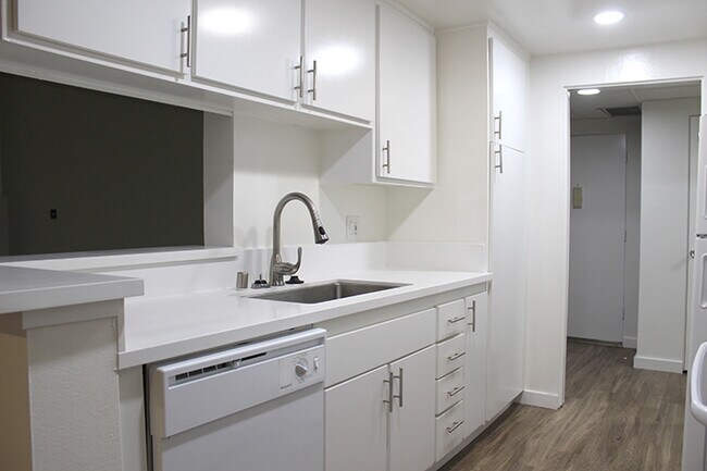 Kiowa Apartments