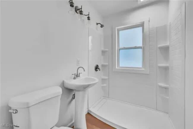 Photo - 1504 14th St SE