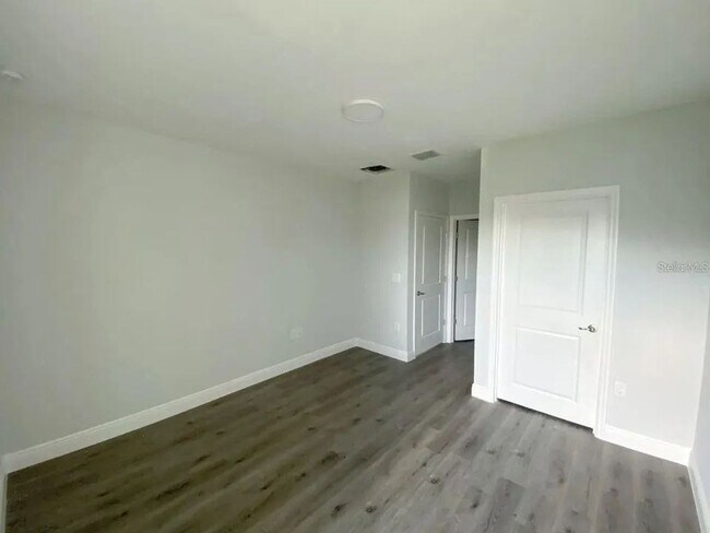 Photo - 11355 Poplin Ave Unit 11355