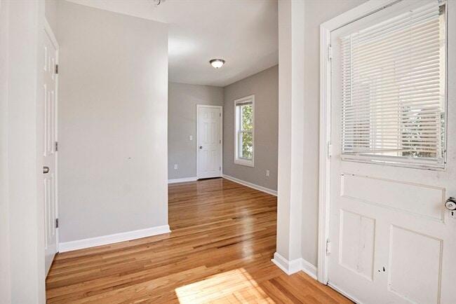 Photo - 34 Kellogg St Unit 2