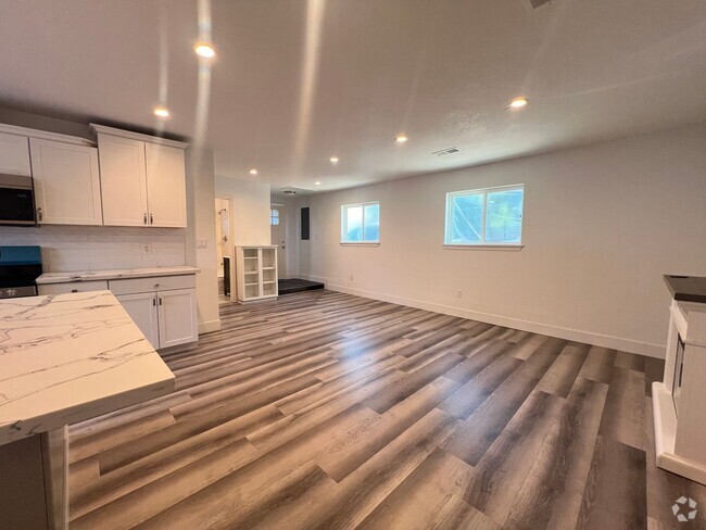 Building Photo - Brand New One Bedroom One Bathroom Home in...