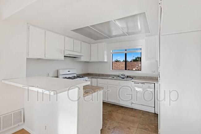 Photo - 231 Cabrillo St Unit B