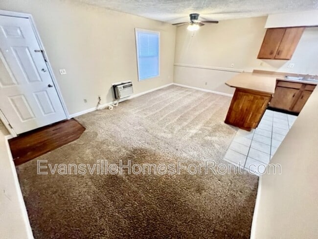 Photo - 10455 Old Hwy 62 E