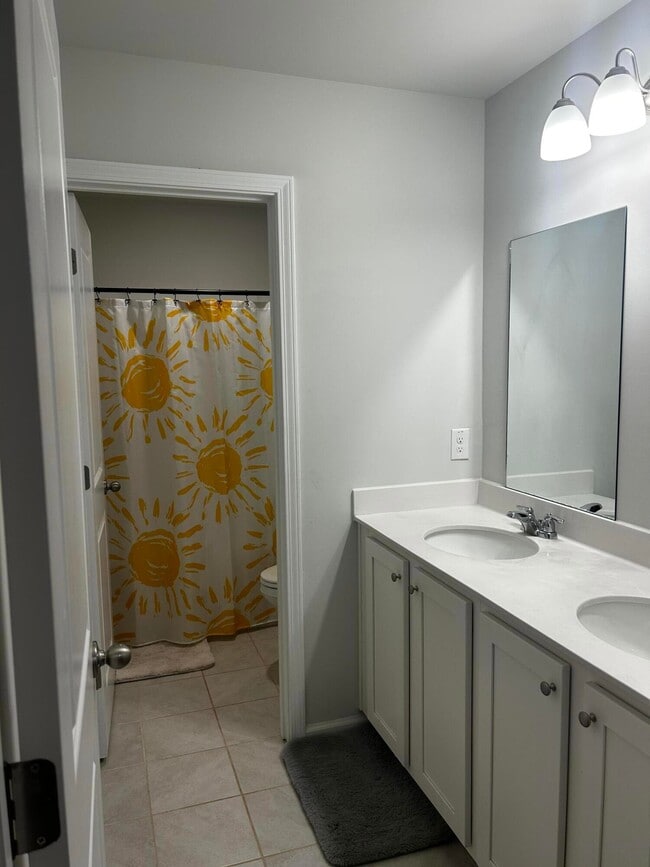 Photo - 206 Cherry Grove Dr