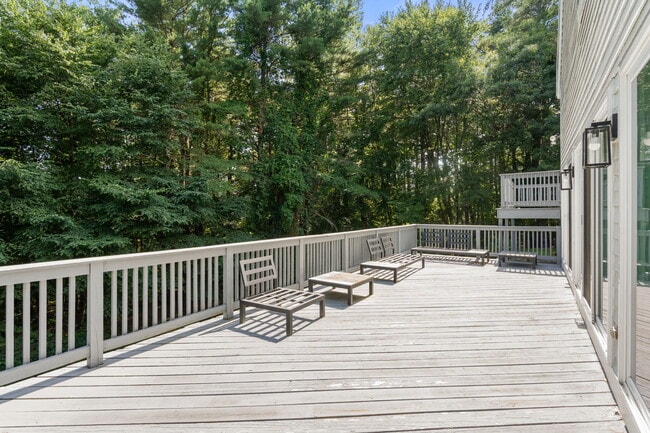 Photo - 7 Larch Rd