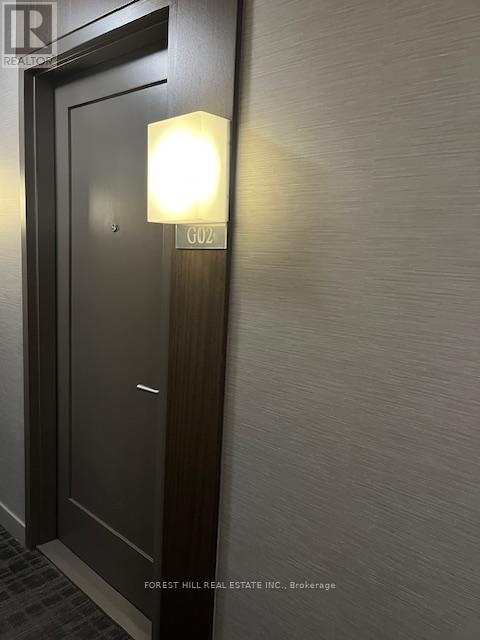 Photo - 310 Tweedsmuir Ave