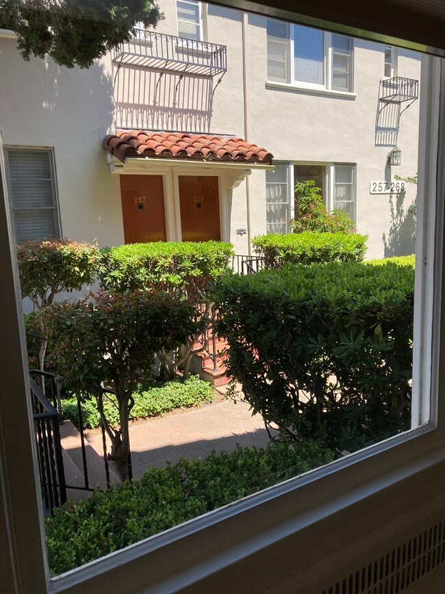 Front entrance - 271 Wayne Ave Townhome