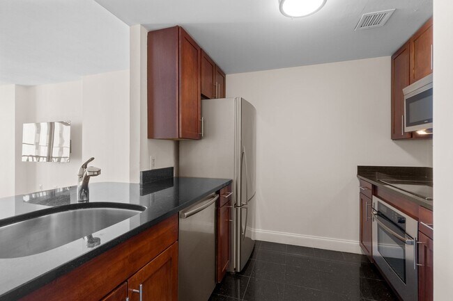 Photo - 8 Museum Way Unit 827