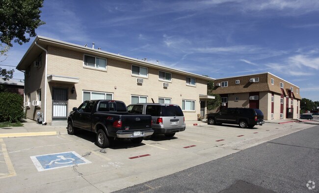 Orchard Crossing Apartments