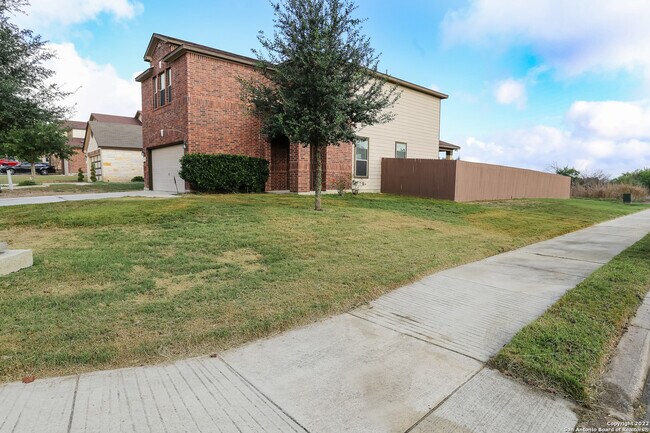 Photo - 5733 Ty Lindstrom