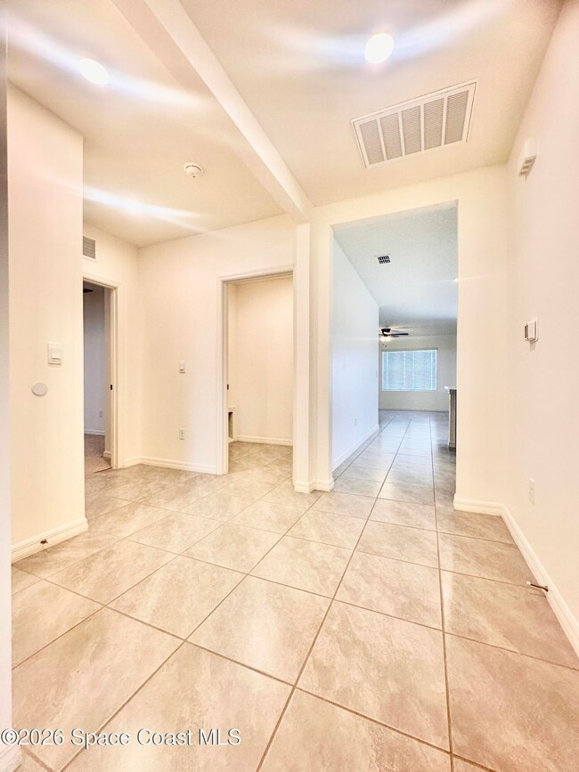 Photo - 919 Trinity St