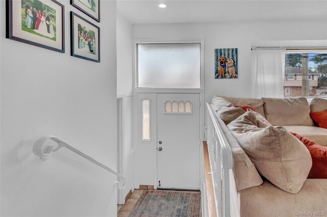 Photo - 64 Eileen Ave