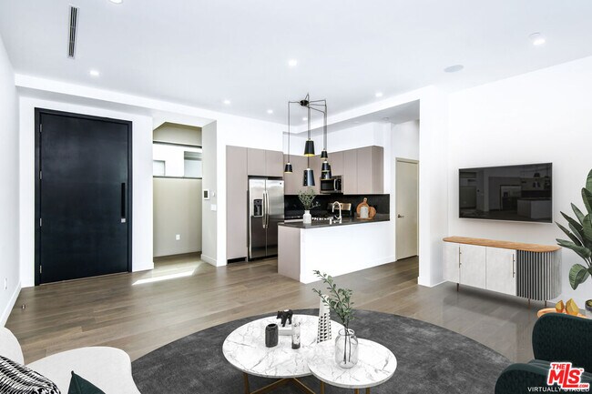 Photo - 1819 1/2 Veteran Ave