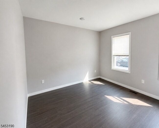 Photo - 35 Lentz Ave