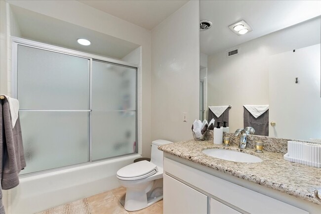 Photo - 38780 Tandika Trail N Unit sfh