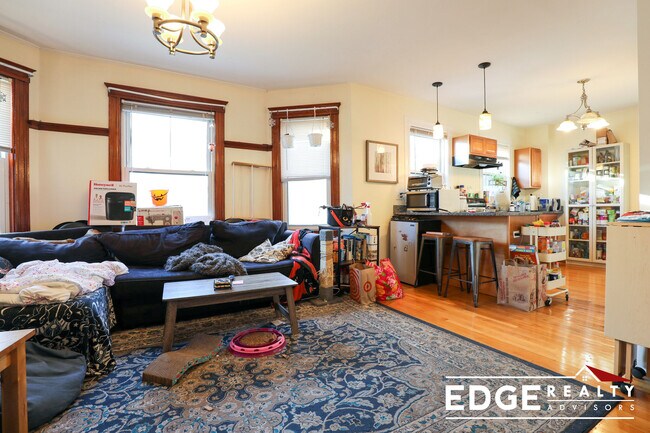 Photo - 357 Faneuil St Unit 11