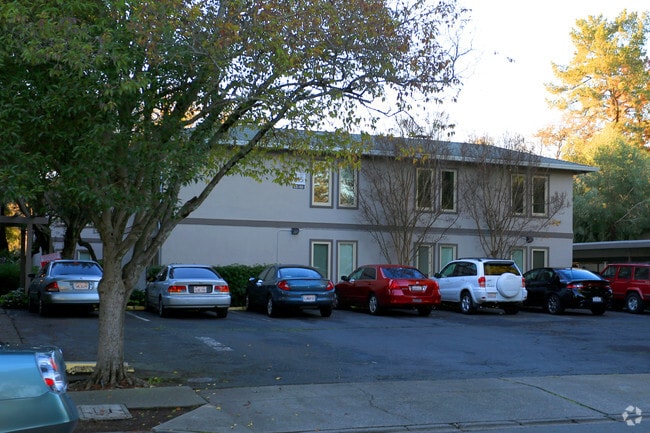 Photo - Walnut Woods Apartments