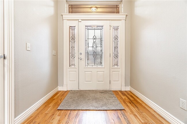 Photo - 1141 Torbay Trce