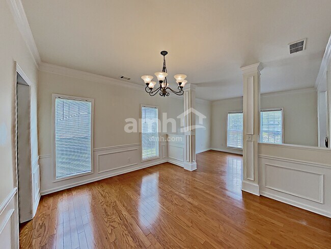 Photo - 383 Vine Mountain Way