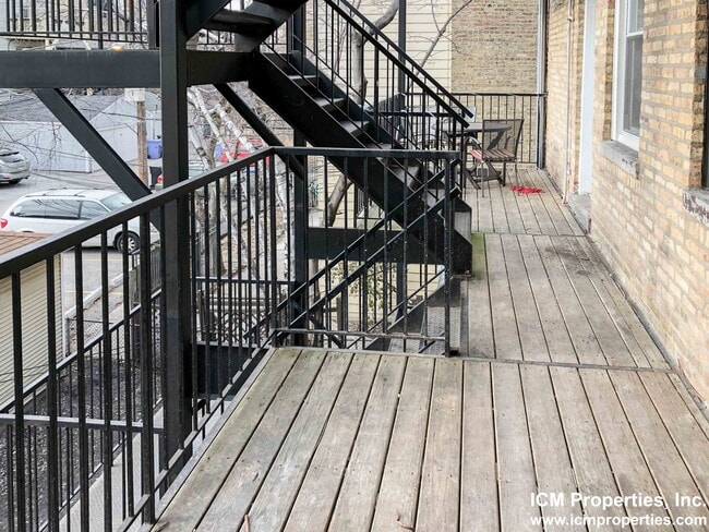 Photo - 3740 N Sheffield Ave Unit 3818