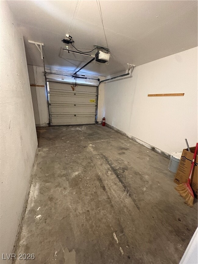 Photo - 6215 Don Zarembo Ave