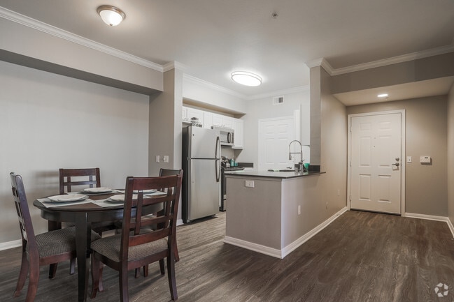 2HAB, 1BA - Milano - Broadleaf Apartments