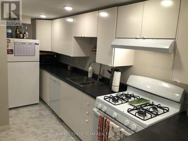 Photo - 1180 Southwood Dr