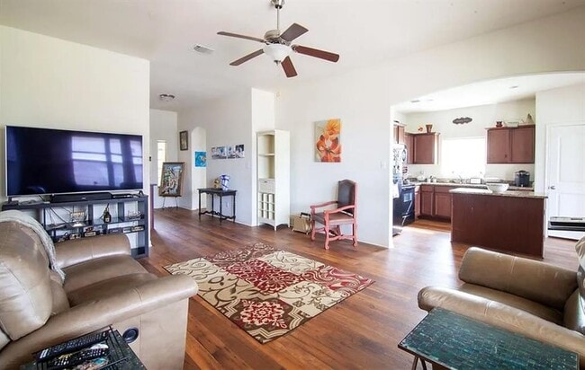 Photo - 19600 Per Lange Pass