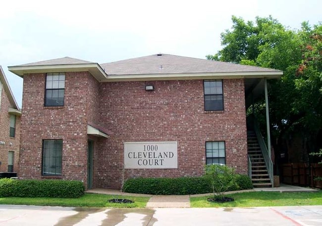 Photo - Cleveland Court