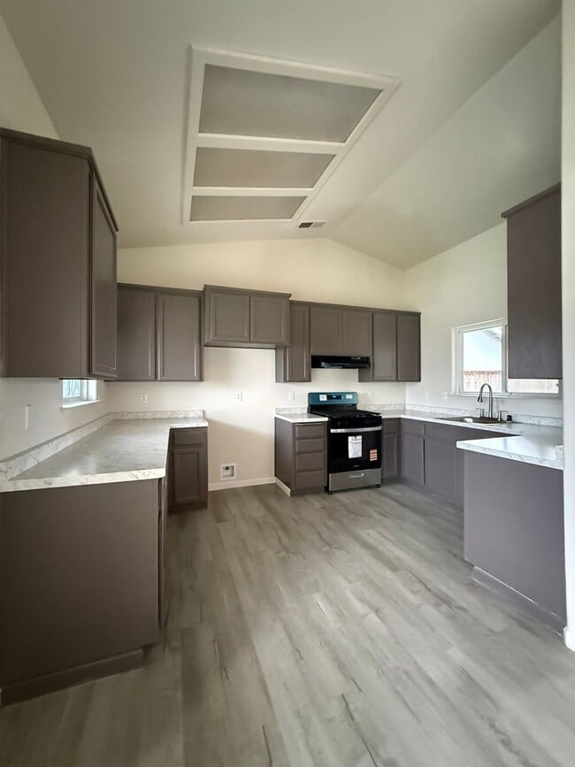 Photo - Beautiful 4 bedroom 2 bath home