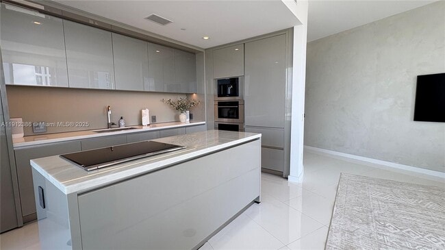 Photo - 18975 Collins Ave Unit 905