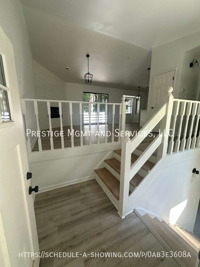 2 Villa Dr Unit B