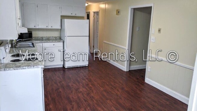 Photo - 3 Bed / 1 Bath House