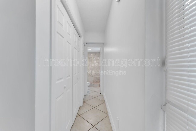 Photo - 150 SW 10th St Unit 3