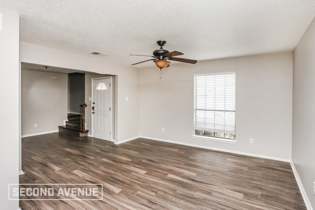 Photo - 2725 Stillwater Dr