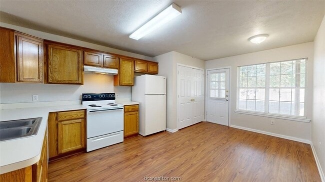 Photo - 1513 Hollow Hill Dr Unit B