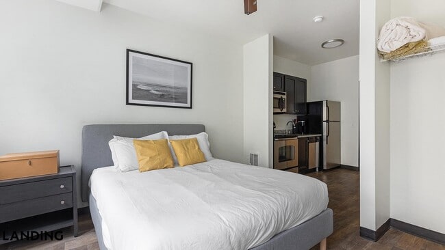 Photo - 1430 NW Pettygrove St Unit C306