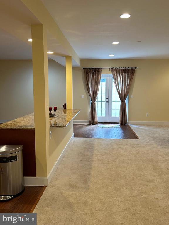 Photo - 41857 Rawnsley Dr