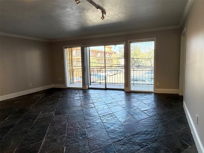 Photo - 1919 Portsmouth St Unit 10