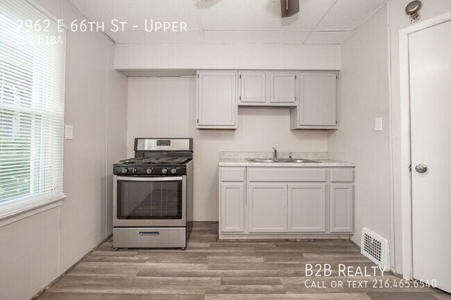 Photo - 2962 E 66th St Unit Upper