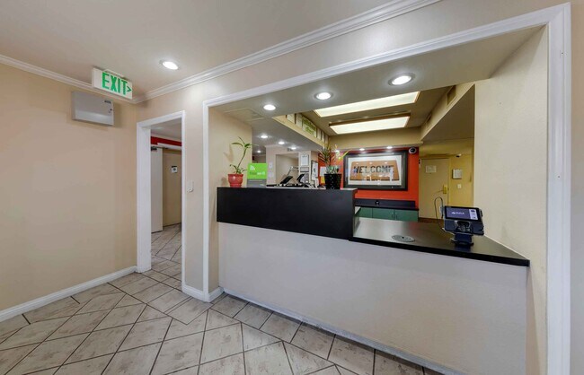 Furnished Studio-Orange County - Cypress